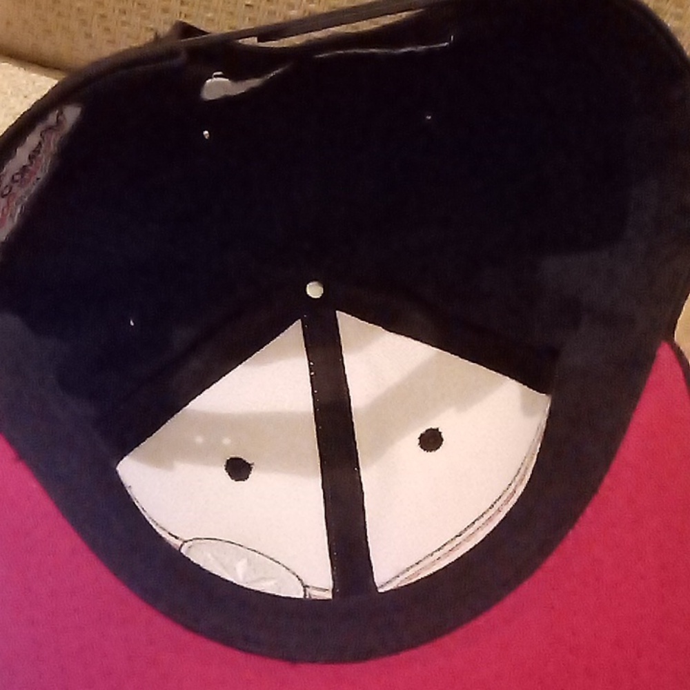 Hat - Picture 5 of 6